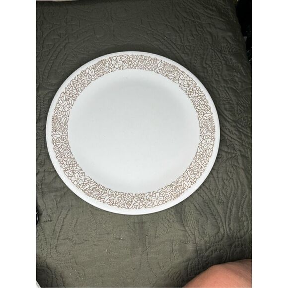 Corelle Woodland Brown 10” plate. One. Perfect shiny condition - Picture 6 of 13